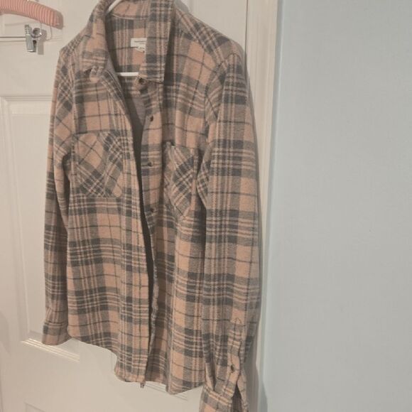 beachlunchlounge Beige and Gray Checkered Shirt - Picture 3 of 4